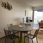 Apartament - T2 Bord De - Centre-ville Avec Parking - Fr-1-738-33 *