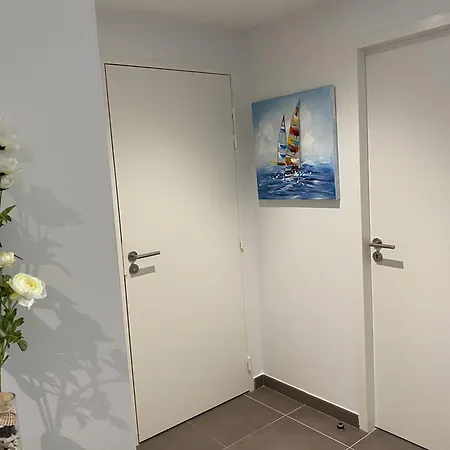 - T2 Bord De - Centre-ville Avec Parking - Fr-1-738-33