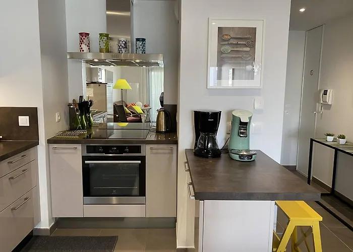 - T2 Bord De - Centre-ville Avec Parking - Fr-1-738-33 * رويا