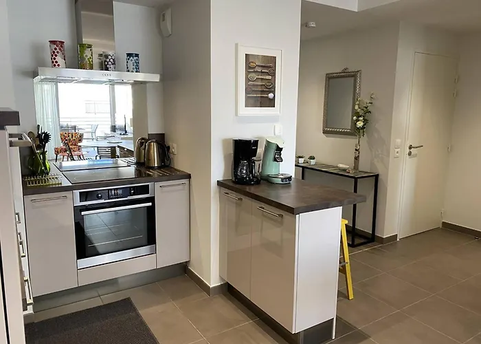 Apartman - T2 Bord De - Centre-ville Avec Parking - Fr-1-738-33